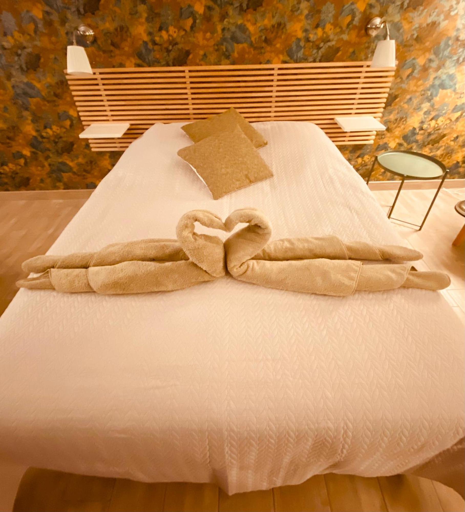 Gite Du Vieux Saule 1 Gite Avec Spa Privatif Pour 2 Personnes 1 Suite Familiale Sans Spa Vieil-Hesdin Bagian luar foto