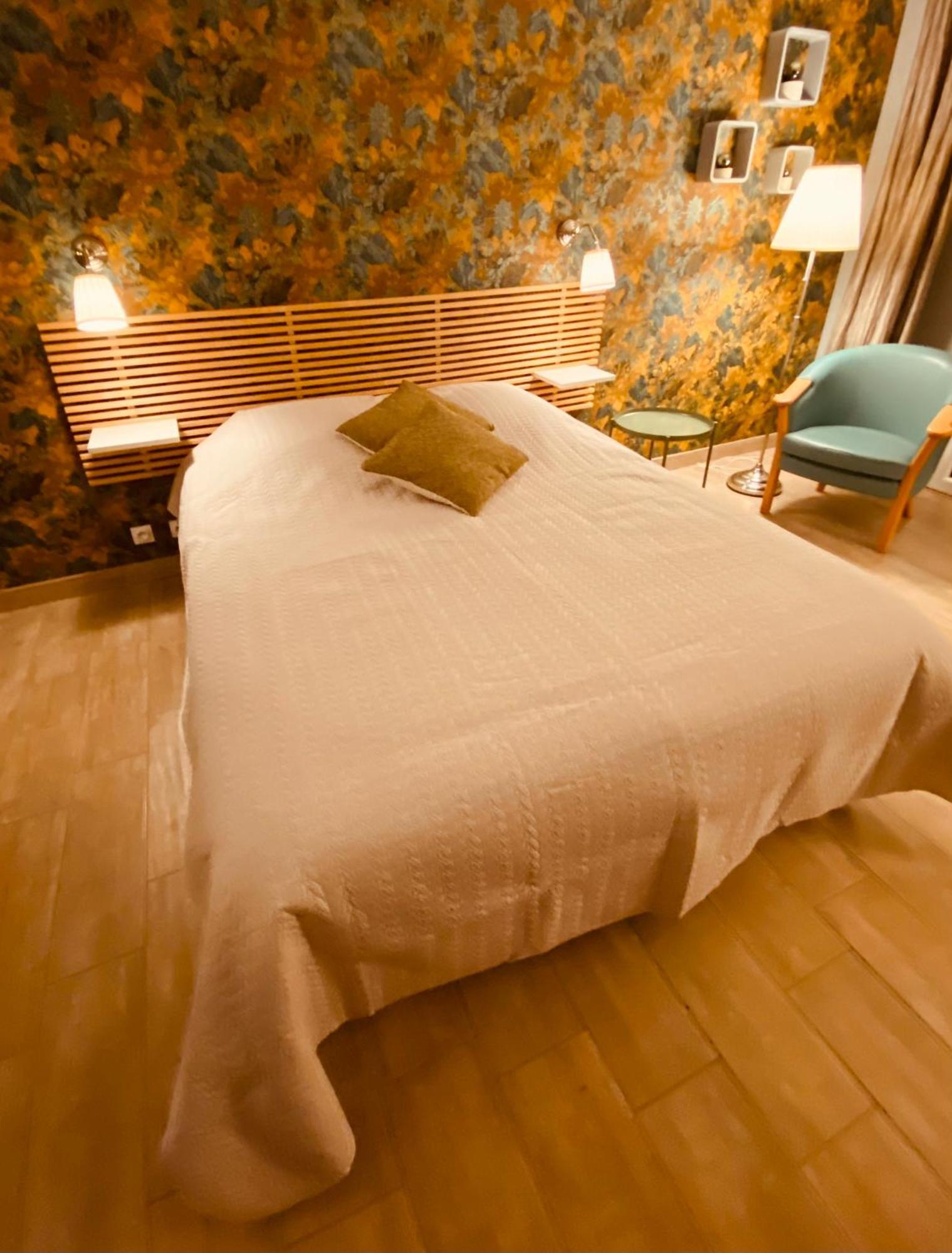 Gite Du Vieux Saule 1 Gite Avec Spa Privatif Pour 2 Personnes 1 Suite Familiale Sans Spa Vieil-Hesdin Bagian luar foto